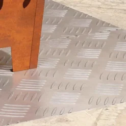 Aluminium Checker Plates – Halkfria trapsteg 2 st | Storlek: 90x40 cm | Färg: Silver