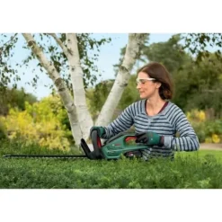 Bosch UniversalHedge Cut 18-55 sladdlös häcksax utan batteri