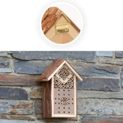 CKB LTD Naturligt trä Insektshotell för bin Nyckelpiga Butterfly Shelter Bo Trädgård Utomhus Habitat Hem Exteriör 16x9x23cm