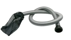 En dammdammsugare med ett set munstycken