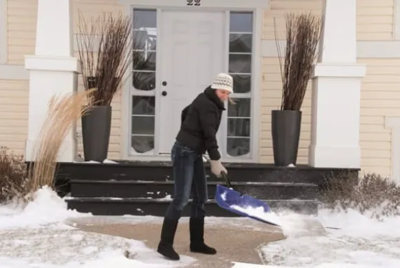 ERGOSPECIAL snöskyffel