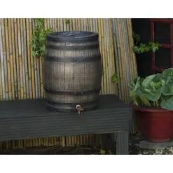 Fatformad vattenuppsamlare - NATURE - Rotationsgjuten PE - 50 liter - Tillbehör ingår