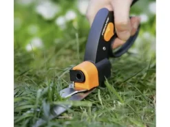 Fiskars Servo-System GS42 - Grässax - fiberglass-reinforced plastic - 32.2 cm - black with orange handle