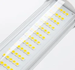 Inomhusväxt växer lätt med 4 huvuden, flexibel svanhals. 10 nivåer, 3 lägen