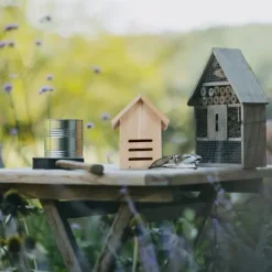 Insektshotell, granträ, 22x17x10 cm, natur