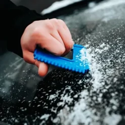 K2 Isskrapa tar bort snö, frost och is