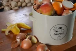 Kökskompost med kolfilter