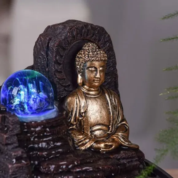 Liten hartsfontän inomhus med Theravada Buddha LED