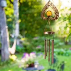 OBOSOE Solpowerad Vindspel med LED-belysning - Djup ton & hjärtformad design | Kracklererad glaskula som reflekterar ljus | Perfekt hängdekor till trä | CDON