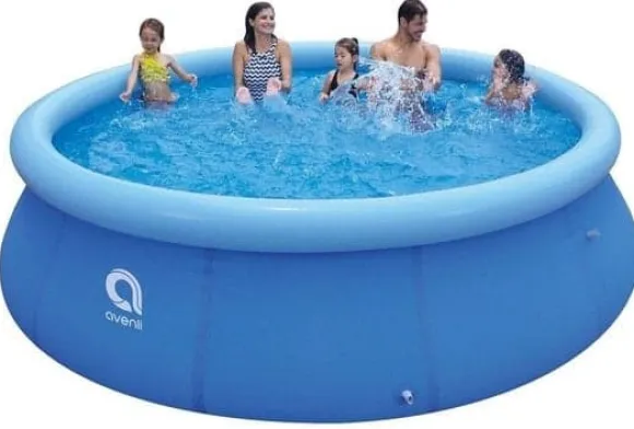 Prisvärd 305 cm uppblåsbar poolset med filterpump och tillbehör för budgetmedvetna köpare