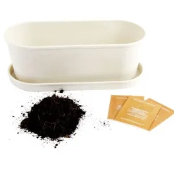 Rädisa och Nasturtium - Jordgubbsbambuplanterare