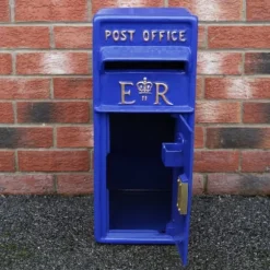 Skotsk Brevlåda med Stativ - Blå | MonsterShop