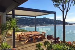 SOL PRO Bioklimatisk Pergola 4 x 4 m i aluminium med automatiskt justerbart tak och LED-belysning – antracitfärgad