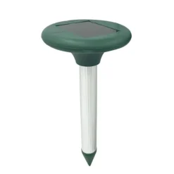 Solcellsdriven djurskrämmare