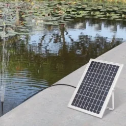 Solcellsfontänpump för damm/pool/akvarium - Vattenpump Kit - 10 W - 24 V Borstlös - Max 1000 l/h - Munstycken Ingår - Plast - Svart