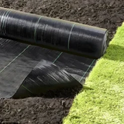 Svart agrotextil för ogräs, mulching, 3,2x100m, 70g pinnar