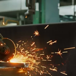 Svetsfilt i kolfiber - Brandskyddsfilt - 101,6 x 101,6 cm - Värmebeständig upp till 982°C - Flamskyddad - 3,5 mm Tjock - Brandsäker isoleringsmatta