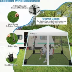 Tak, 300x300x237/246/255 cm, Vit