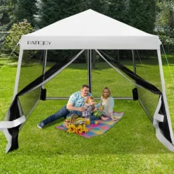 Tak, 300x300x237/246/255 cm, Vit