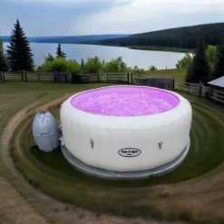 Uppblåsbar bubbelpool för 4 personer – 108 bubbelstrålar – 158x158cm – Värmer upp till 40°C – UVC-desinfektion – LED-kontroll – Timerfunktion – Inomhu | CDON