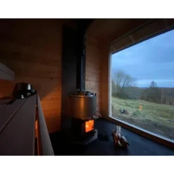 Vedeldat Bastuaggregat Narvi Luosto med Vattenbehållare