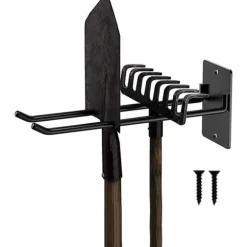 Väggfäste för trädgårdsredskap