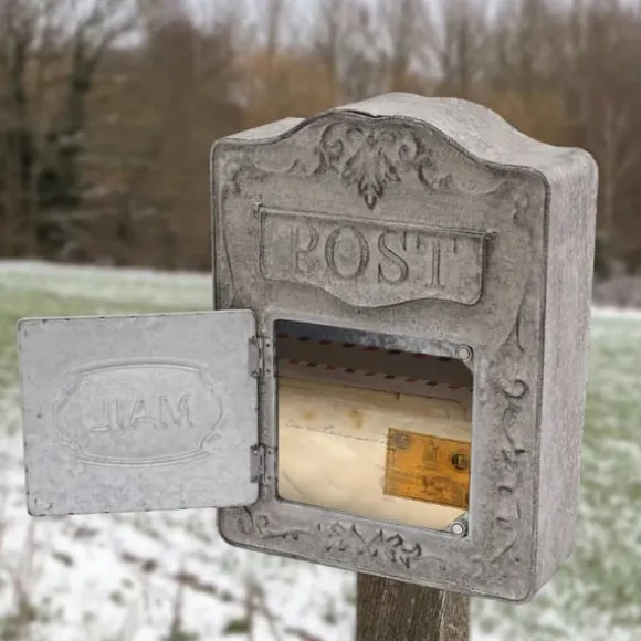 Vintage brevlåda - Väggmonterad postlåda - Vägg-/Staketmontering - Präglad metall - Utomhus - Med lock - Mått 26×9,5×34 cm - Grå