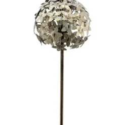 Vitlökspåke i metall för trädgården - Vit blomsterdekoration